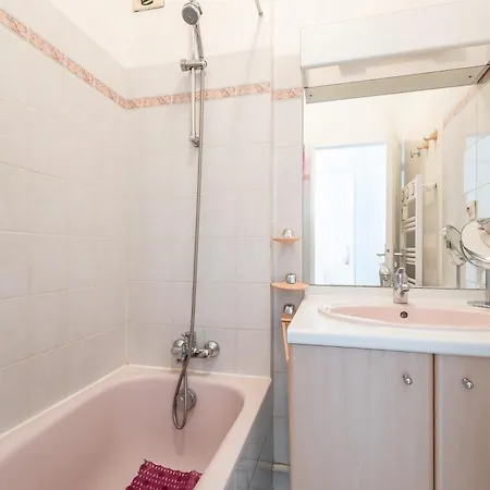 Appartamento Le Domaine Du Golf - Appt Vue Avec Piscine *
