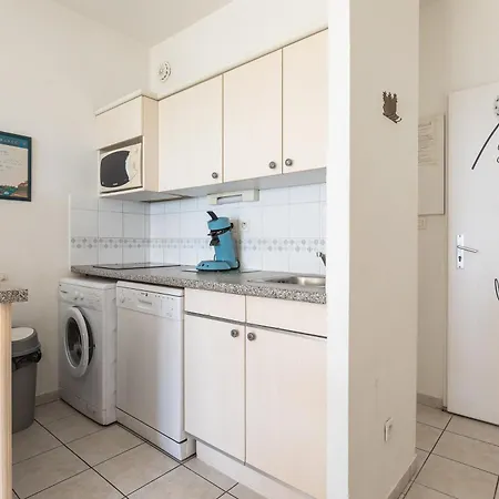 Appartamento Le Domaine Du Golf - Appt Vue Avec Piscine